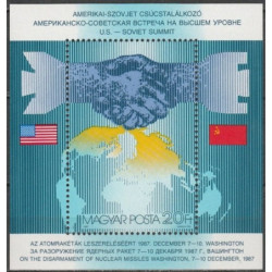 Vengrijos pašto ženklai (1987). JAV - Rusijos sutartis dėl nusiginklavimo