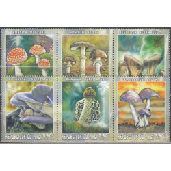 Malio pašto ženklai (1999). Grybai