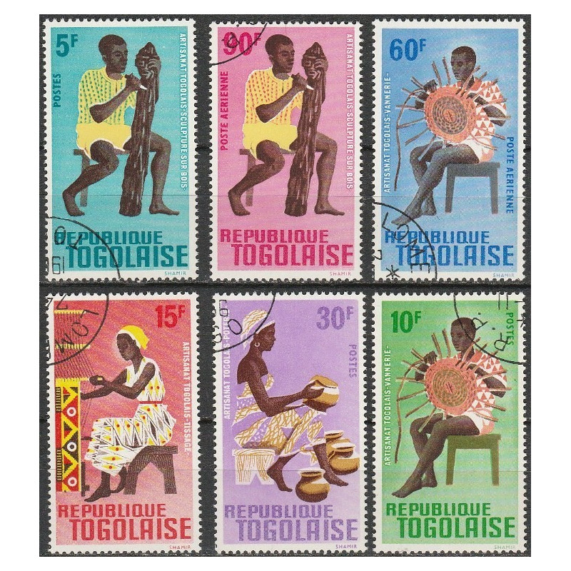 Togo pašto ženklai (1966). Tradiciniai rankdarbiai
