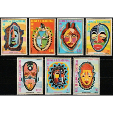 Pusiaujo Gvinėjos pašto ženklai (1977). Afrikietiškos kaukės