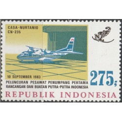 Indonezijos pašto ženklai (1983). Vietinės gamybos lėktuvas
