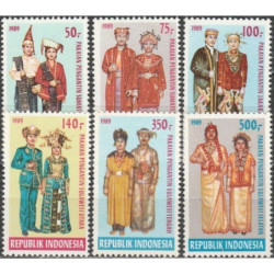 Indonezijos pašto ženklai (1989). Vestuviniai kostiumai