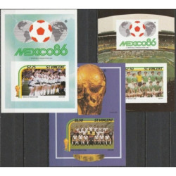 Sent Vinsento ir Grenadinų pašto ženklai (1986). FIFA Pasaulio taurė