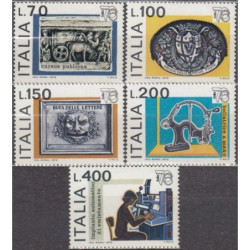 Italijos pašto ženklai (1976). Pašto istorija