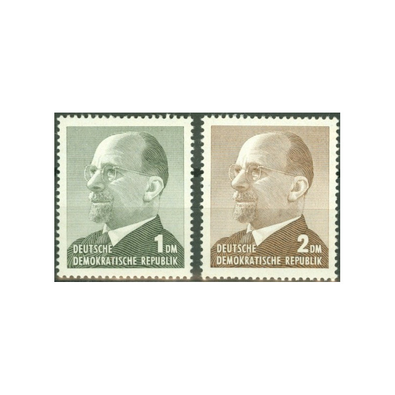 Rytų Vokietija 1963. Valteris Ulbrichtas (partijos pirmasis sekretorius)