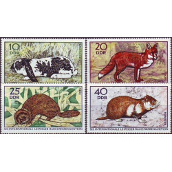 Rytų Vokietijos pašto ženklai (1970). Kailiniai žvėreliai
