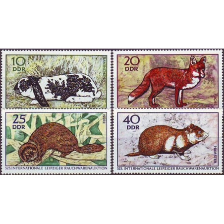 Rytų Vokietijos pašto ženklai (1970). Kailiniai žvėreliai