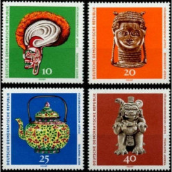 Rytų Vokietijos pašto ženklai (1971). Etnologijos muziejus