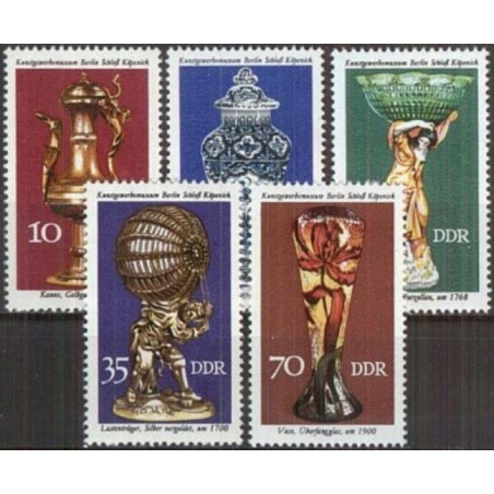 Rytų Vokietijos pašto ženklai (1976). Senoviniai meno dirbiniai