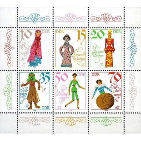 Rytų Vokietijos pašto ženklai (1979). Senovinės lėlės