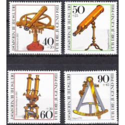 Vokietijos pašto ženklai (1981). Optiniai prietaisai