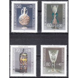 Vokietijos pašto ženklai (1986). Stiklo dirbiniai